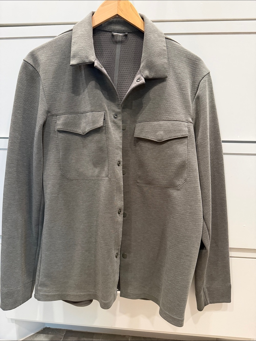 lululemon athletica Men’s Lightweight Shirt Jacket in Gray